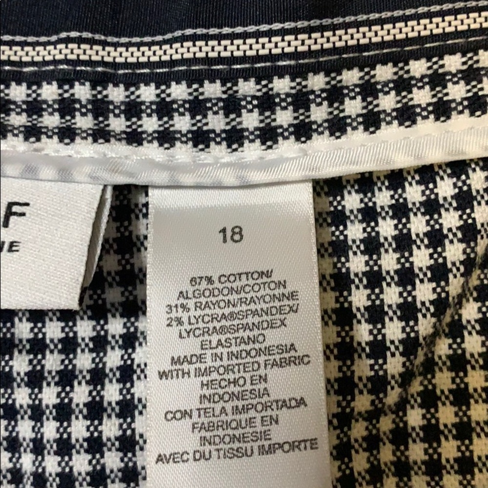Women’s Liz Golf Shorts size 18 🏌️ - Picture 4 of 6